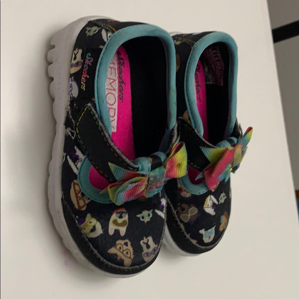 Shoes - Picture 2 of 2